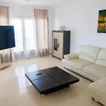 فيلة Casa Pari