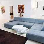 Casa Pari فيلة